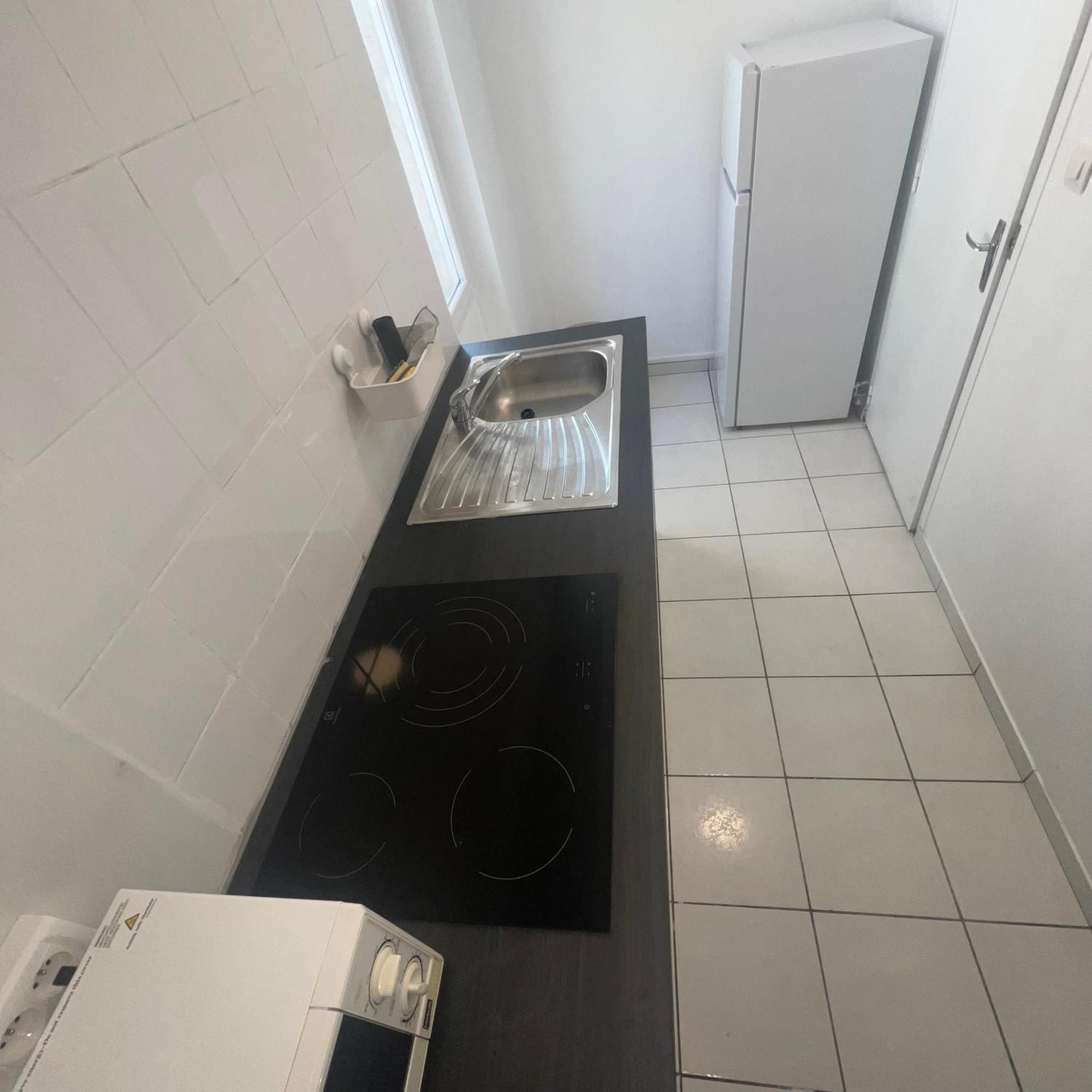 Studio Tapisvert St Charles Canebiere Vieux Port Marsiglia Esterno foto